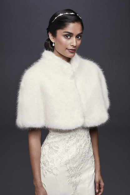 David's Bridal Women's Faux-Fur Mock Neck Capelet