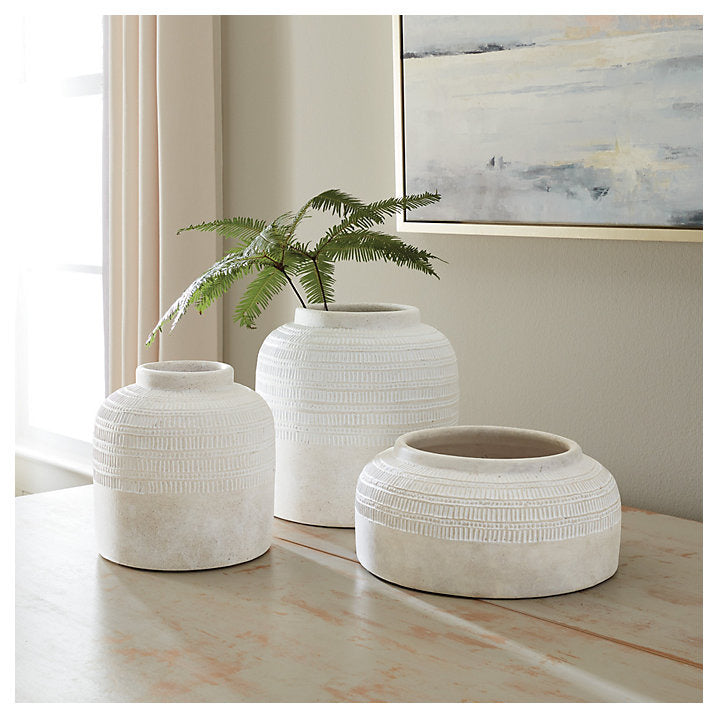 Ballard Designs Esme Vase